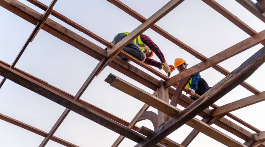 Professional gutter cleaning services in La Marque, TX